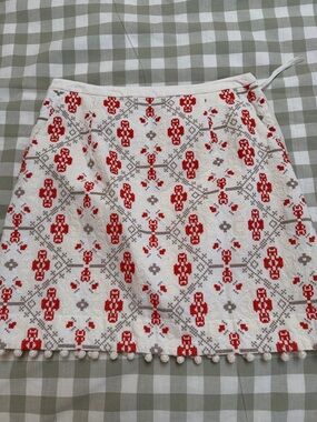 Anthropologie Maeve White Mini Skirt with orange beige grey Embroidered Pattern